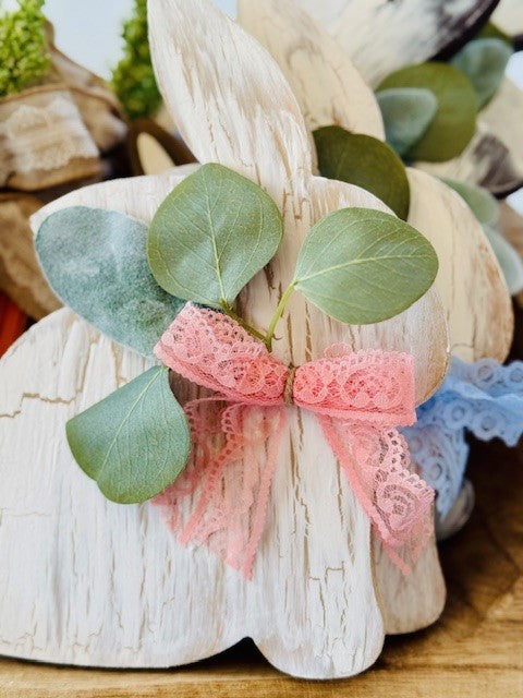 Chippy Farmhouse Bunny - Easter