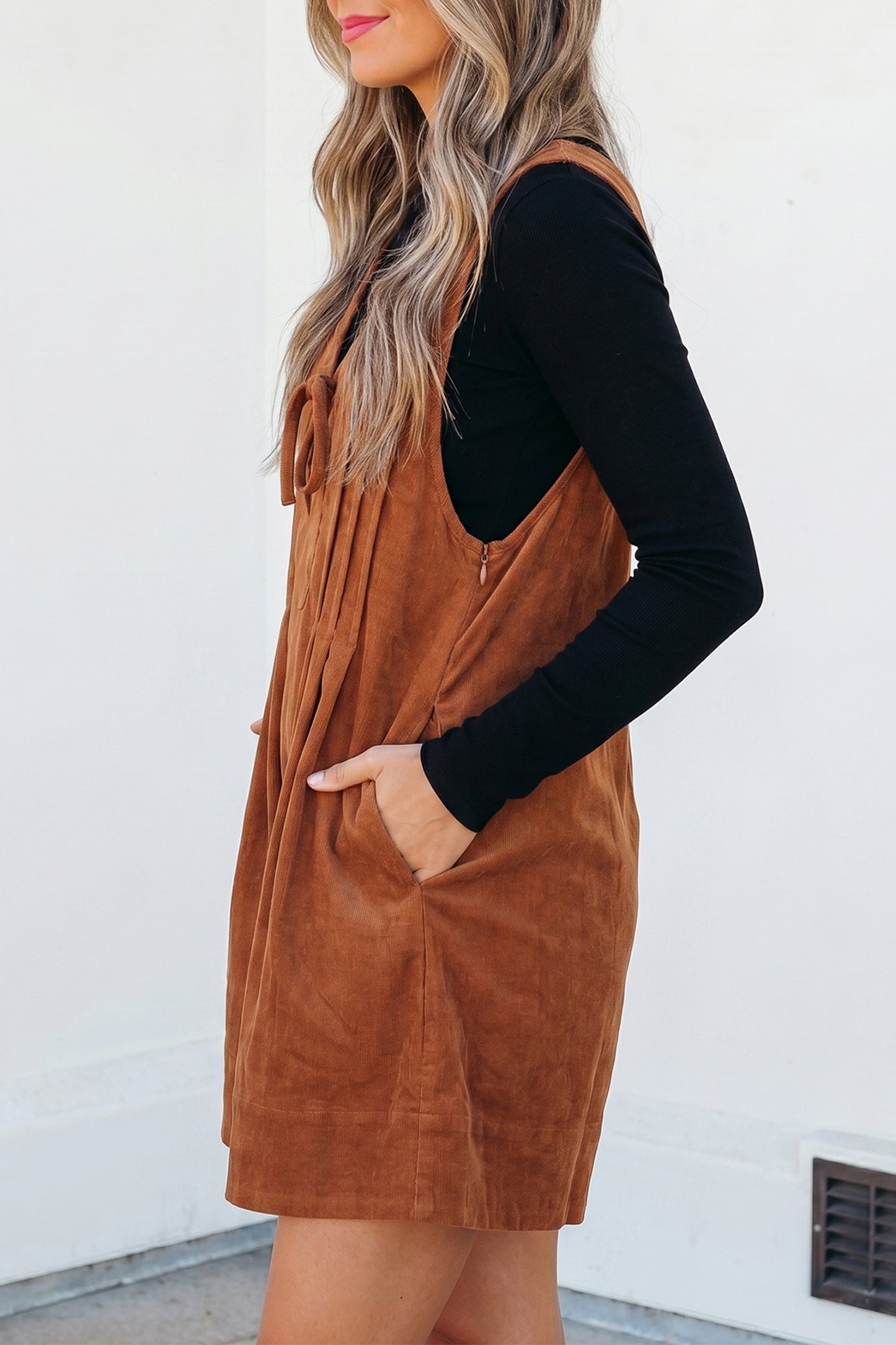 Cinnamon Solid Color Tie V Neck Sleeveless Corduroy Romper