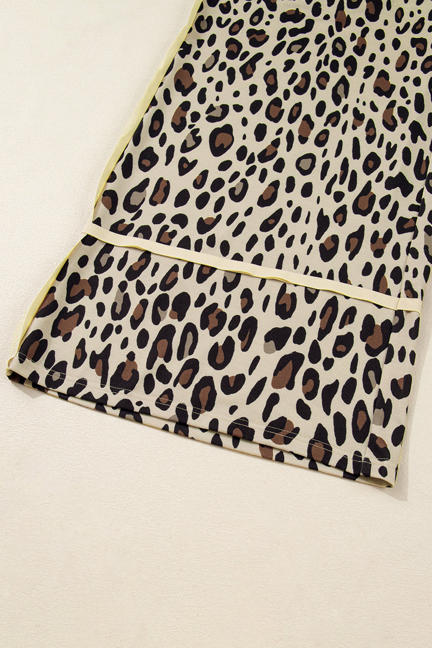 Khaki Exposed Seam Patched Pocket Plus Size Drawstring Leopard Wide Leg Pants