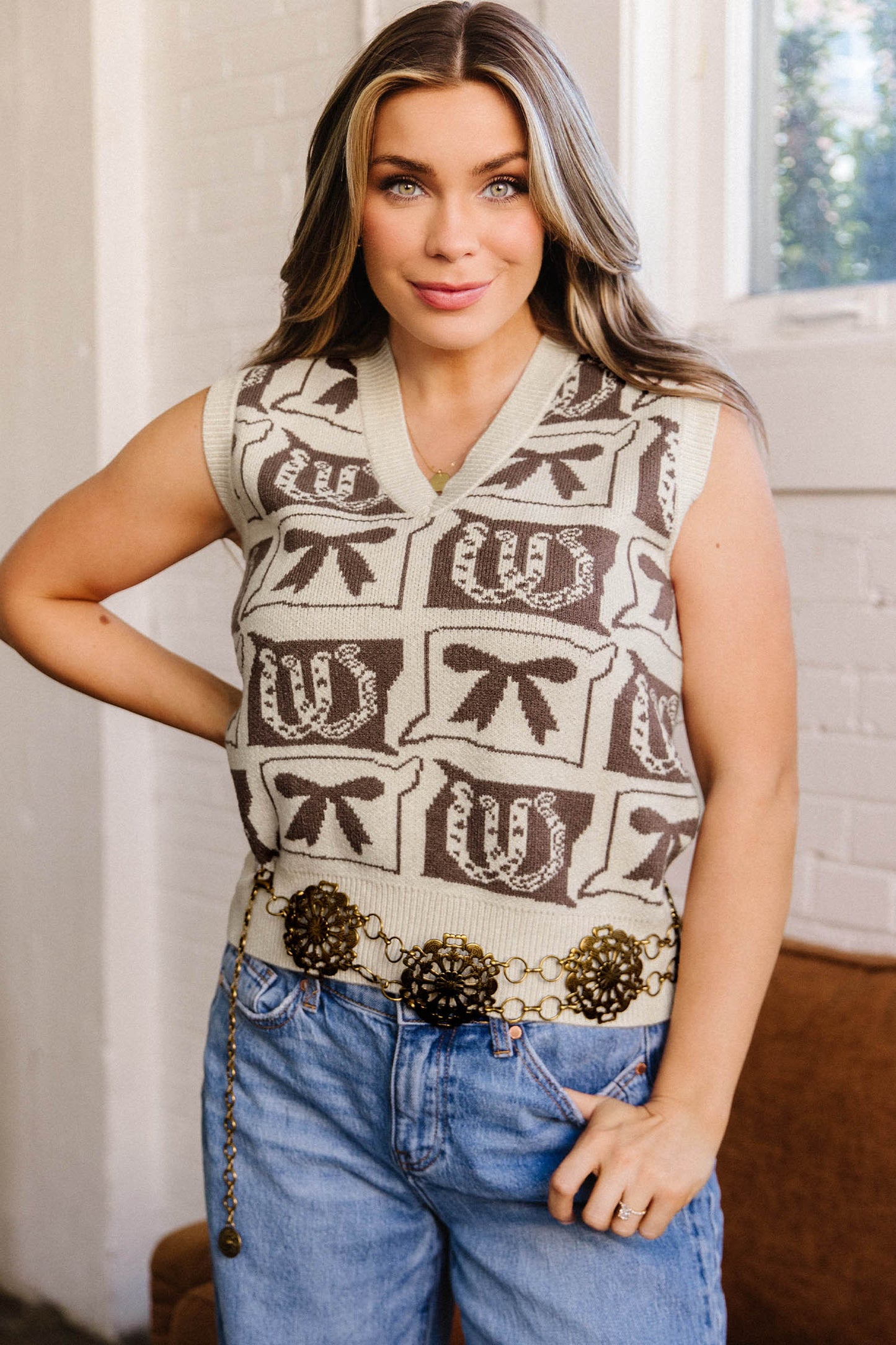 Brown Western Horseshoe Bow Printed V Neck Loose Sweater Vest