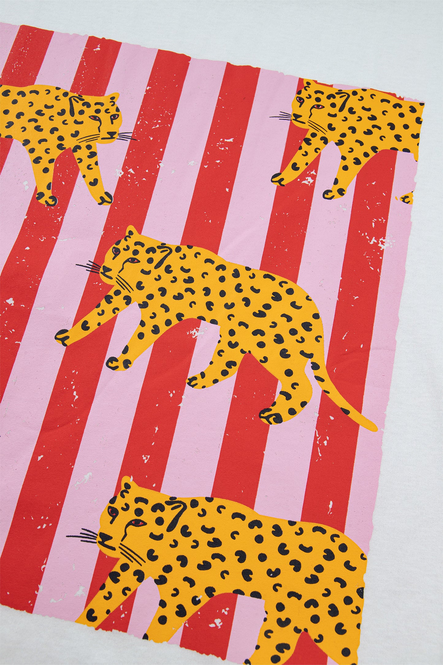 Dark Grey Cheetah Striped Print Retro Fashion Graphic Tee