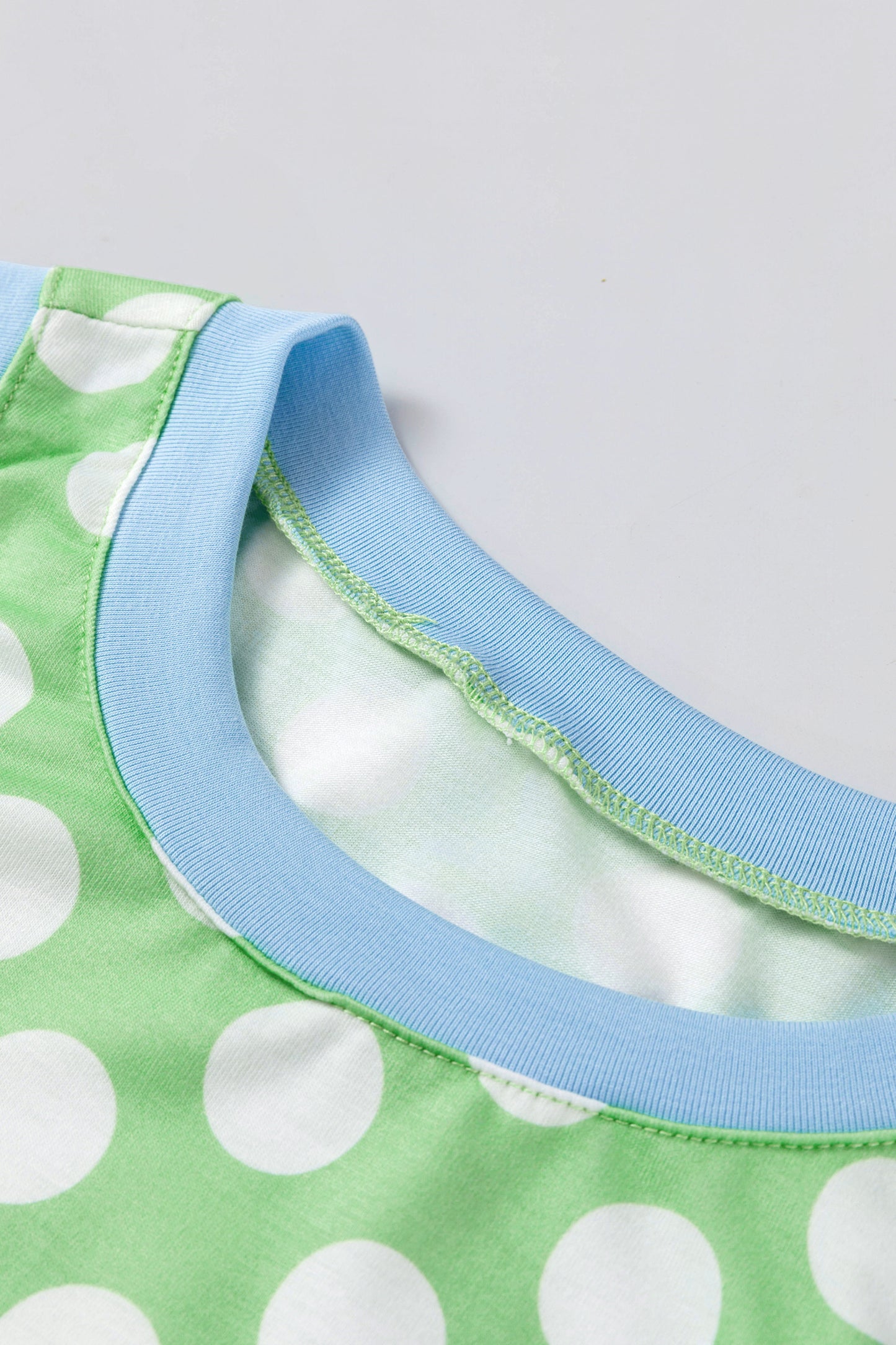 Green Polka Dot Contrast Trim Round Neck Loose Tank Top