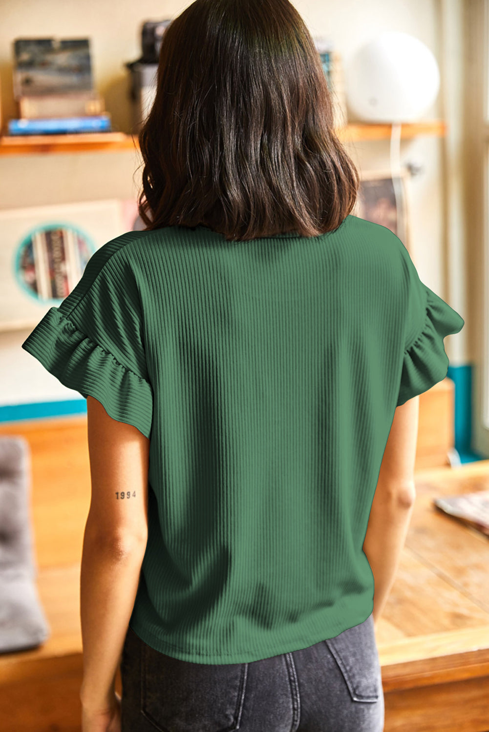 Black Solid Color Ribbed Ruffled Short Sleeve T Shirt