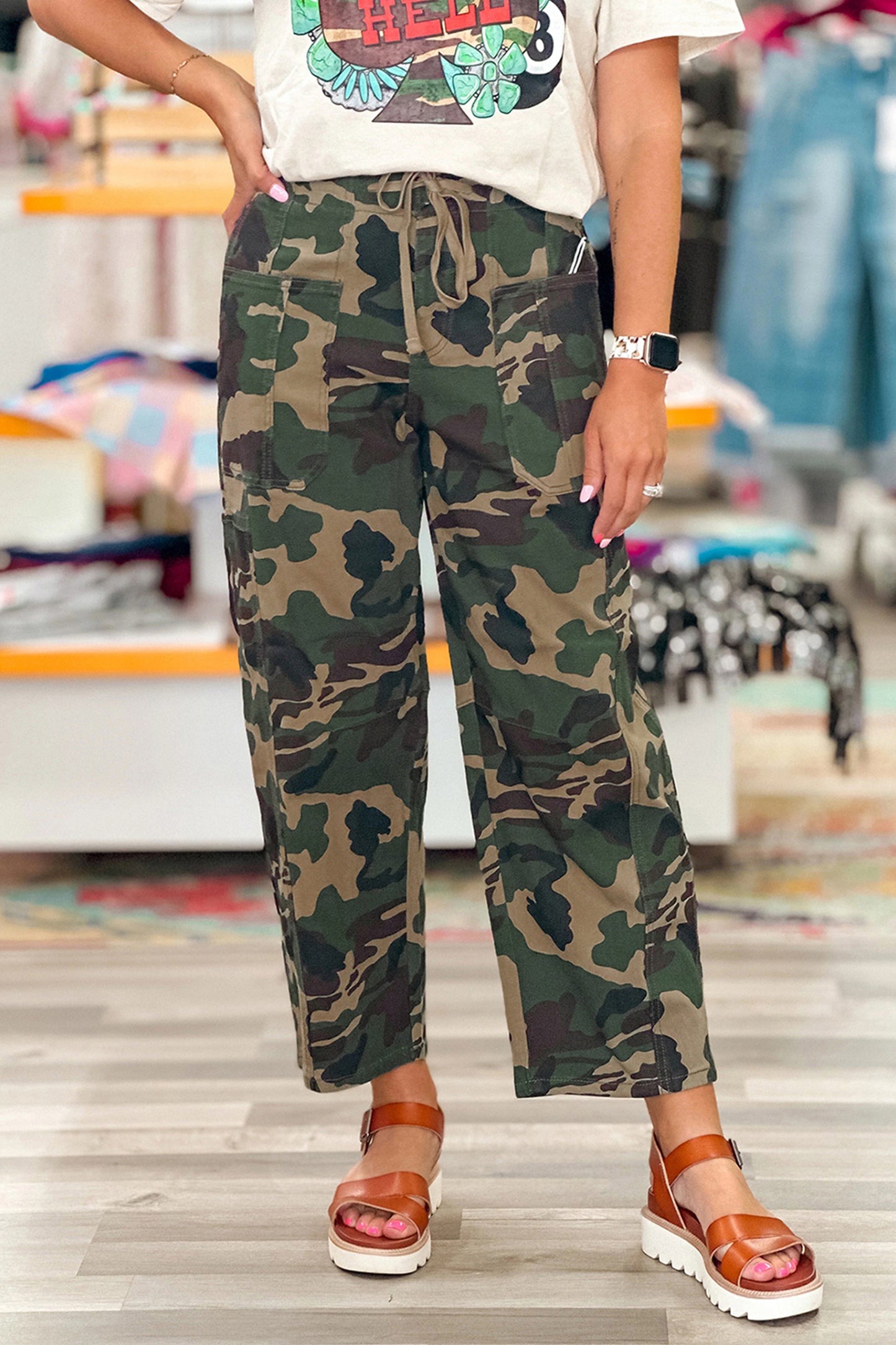 Green Camouflage Print Drawstring Patch Pocket Barrel Jeans